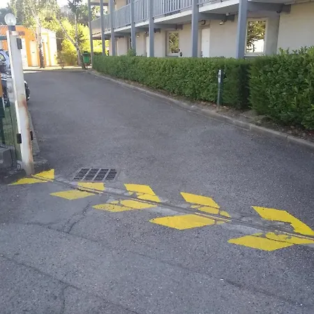 מלון Heco Lyon Sud *