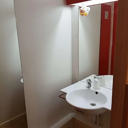 Première Classe Lyon Sud * Vienne (Isere)