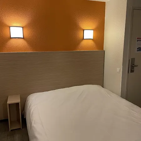 Première Classe Lyon Sud Hotel *