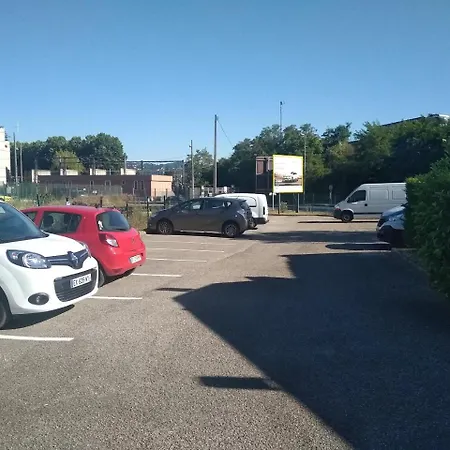 Heco Lyon Sud Hotel *